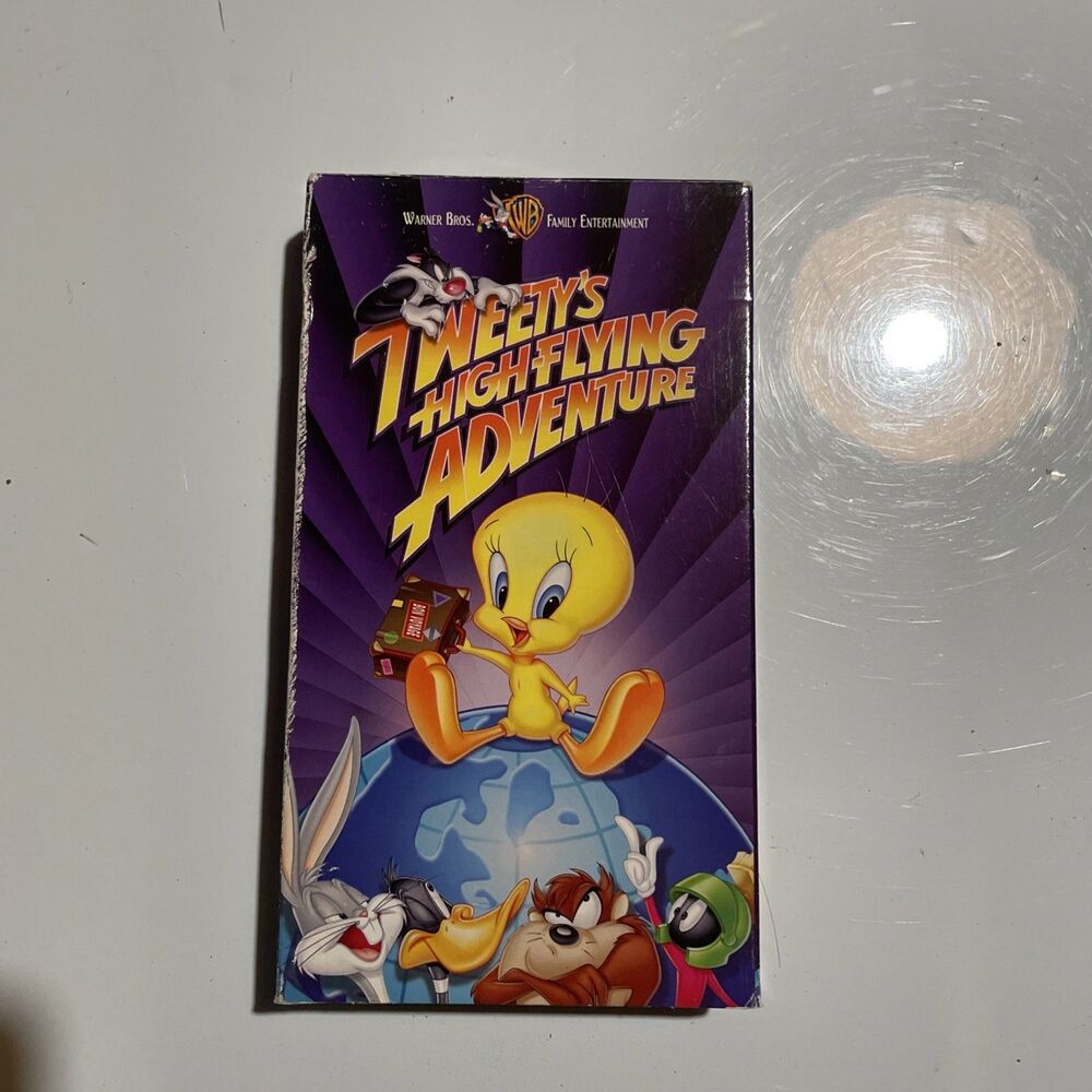 Warner Bros Tweety's High-Flying Adventure VHS‎